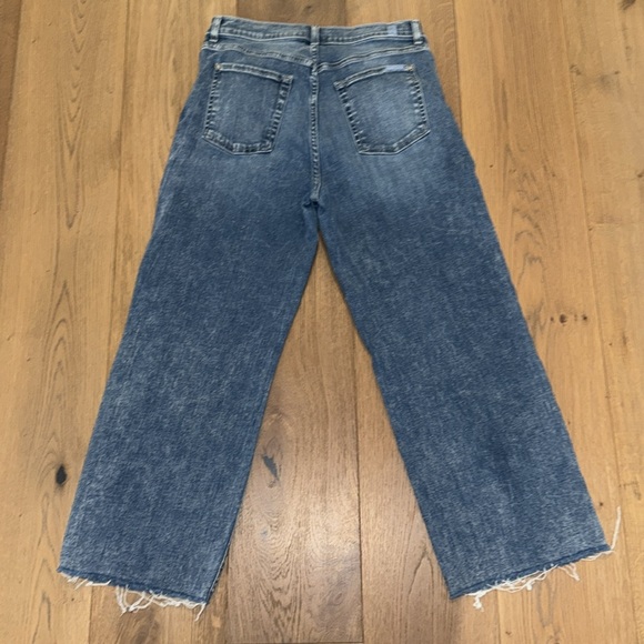 7 For All Mankind Cropped Alexa Wide-Leg Jeans - Picture 4 of 7